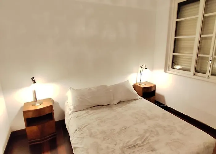 Francisco's בית אירוח *