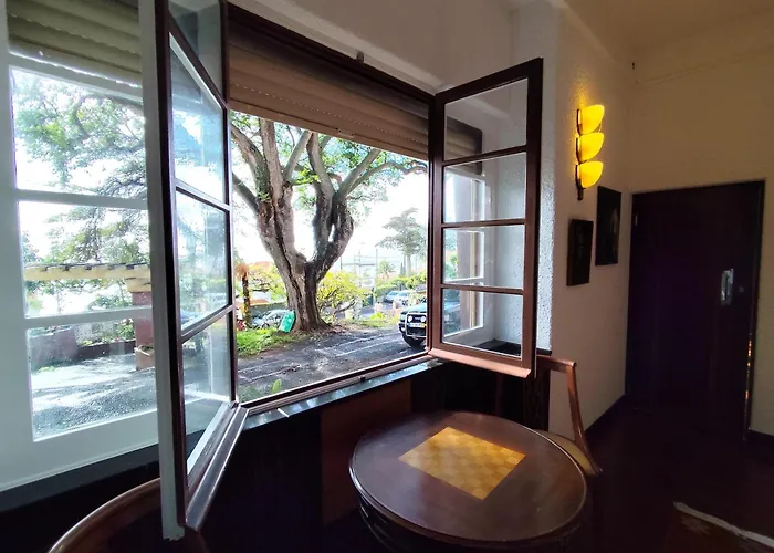 Francisco's בית אירוח